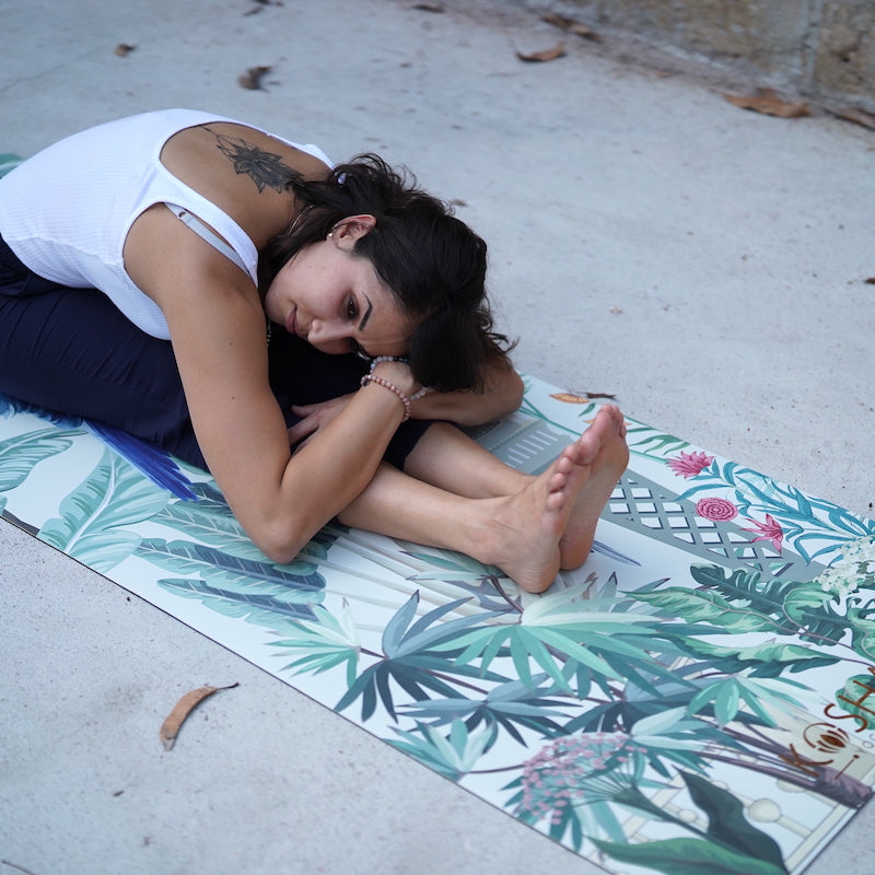 printed yoga mat for women with non slip non skid sweat absorbent top by kosha yoga co recommended by yoga teachers in mysore