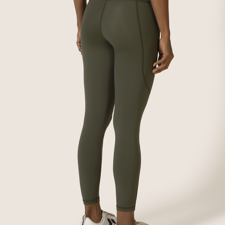 Sustainable activewear made out of recycled materials by Kosha Yoga Co. Squat proof, stretchable leggings for yoga, gym, workouts, running.