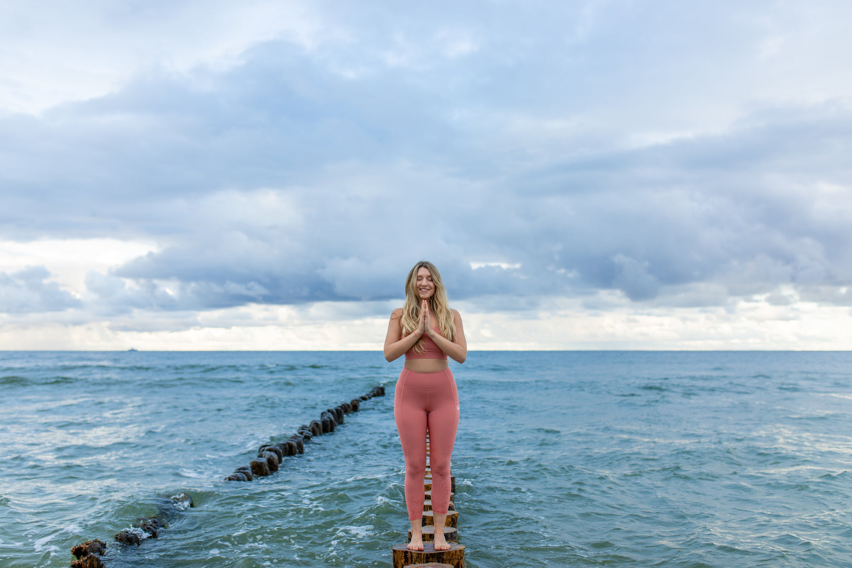 buttr yoga wear by kosha yoga