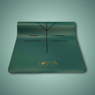 green yoga mat with alignment lines and natural rubber for extra grip